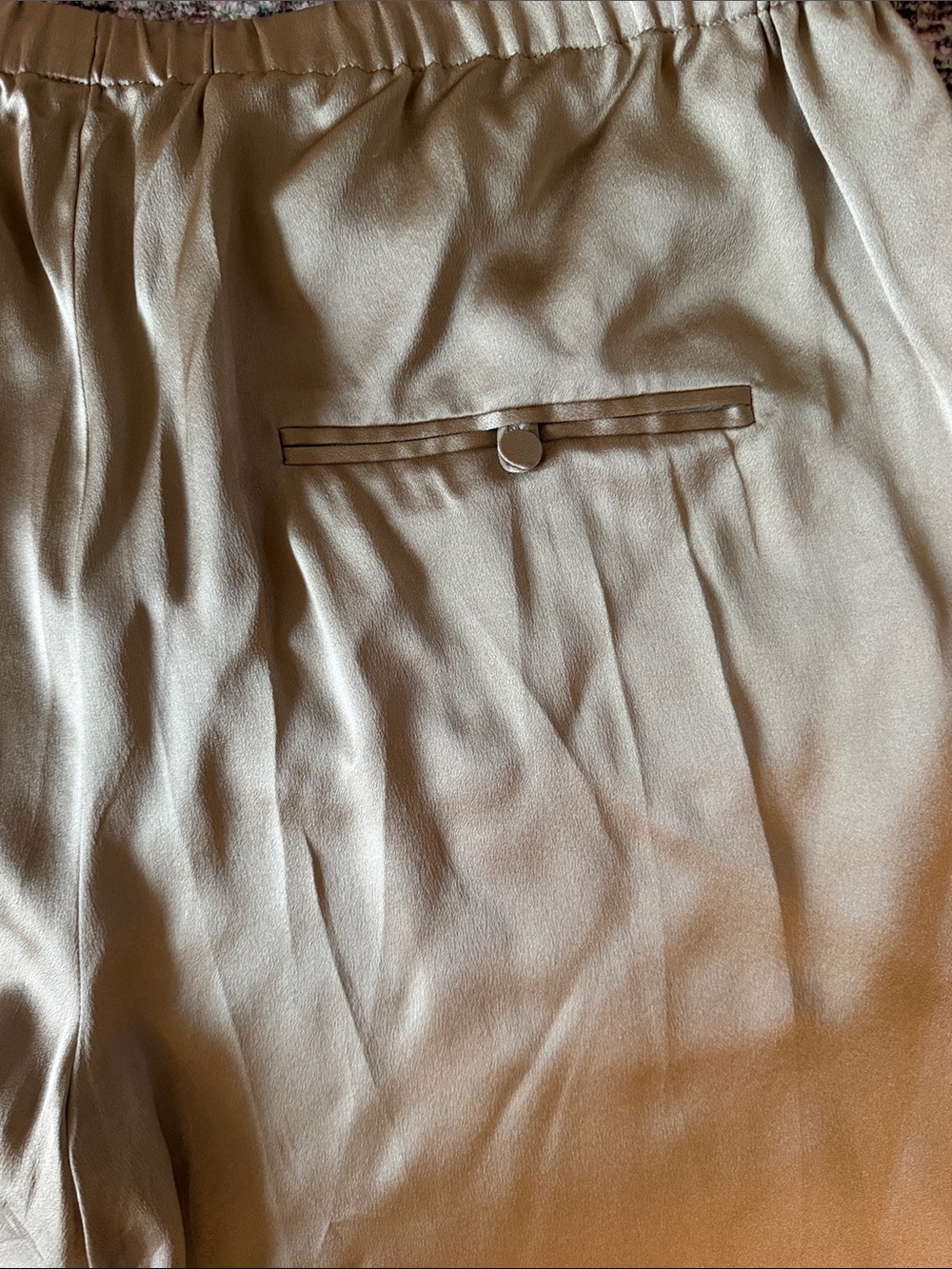 NWT: Vince Satin Wide Leg Drawstring Pants - Olive Taupe - Size Large - Picture 5 of 6